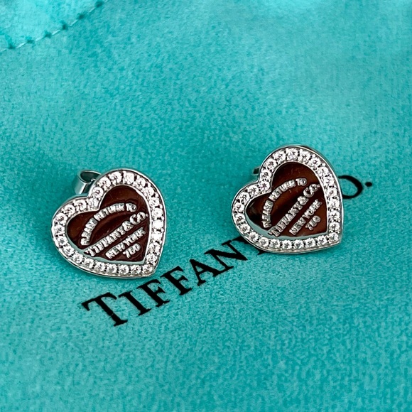 Diamond Return to Tiffany heart earrings - Picture 2 of 7